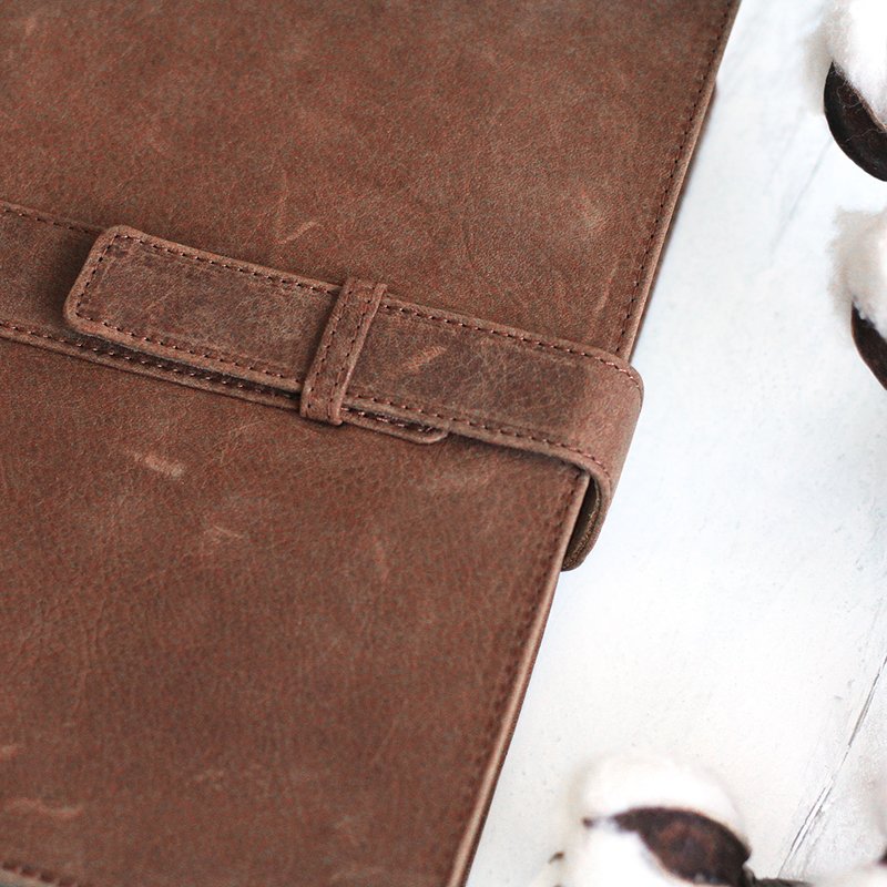 CSB Legacy Notetaking Bible, Tan Genuine Leather with Strap
