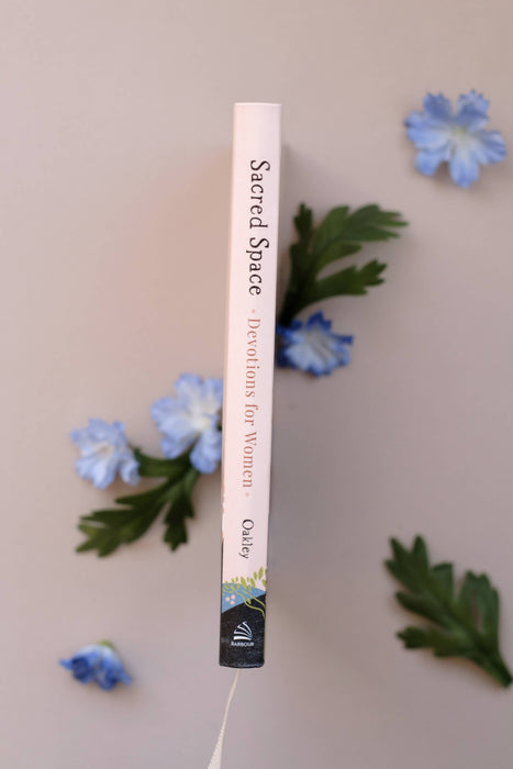 Sacred Space Devotions for Women: Quiet Moments with Jesus